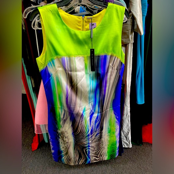 Elie Tahari silk dress - Picture 2 of 5